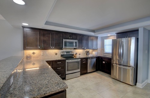 Harold Condominio | 2BR / 2BA - frente del Golfo con hermosas vistas del Golfo y piscina