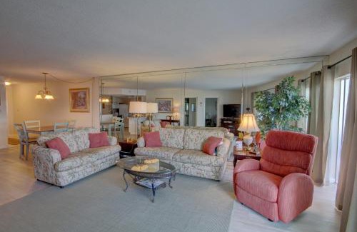 Fort Walton Beach Casa | El Matador 554 - Beautiful water views and close to all amenities of El Matador