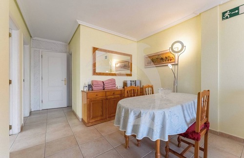 Arenas del Mar Apartamento | El Médano Apartment with Pool and Garden Views