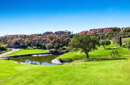 Ojen Apartamento | El Mirador del Golf Marbella 3 bedroom apartment