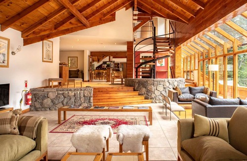 Villa La Angostura Hotel | El Muelle by DOT Boutique