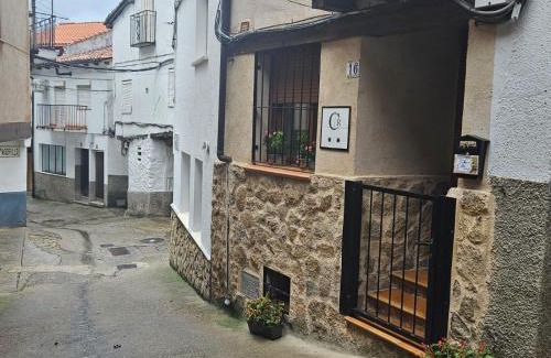 Casas del Castañar Casa | El Nido, Casa Rural