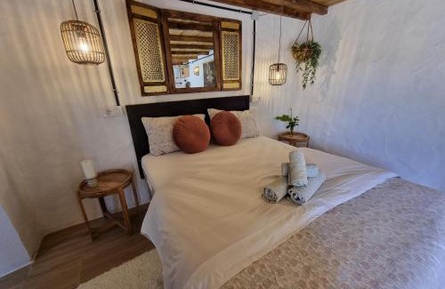 Las Lagunetas Apartamento | El Nido Fuente Hervera. Precioso Loft con Bañera de Hidromasaje