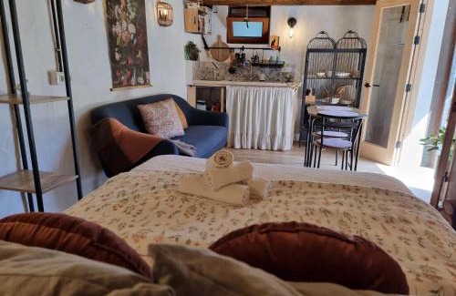 Las Lagunetas Apartamento | El Nido Fuente Hervera. Precioso Loft con Bañera de Hidromasaje