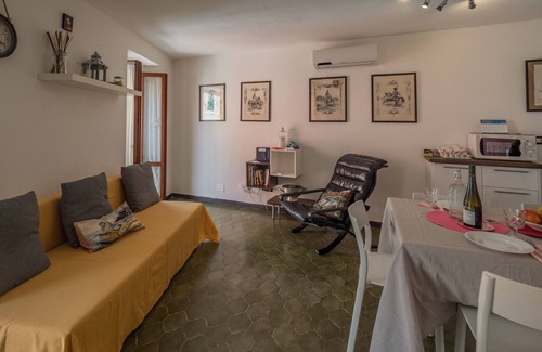 Vernazza Apartamento | El Nin Apartment With Terrace