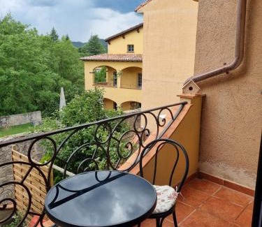 Sant Joan de Les Abadesses Apartamento | el niu dels ocells 2