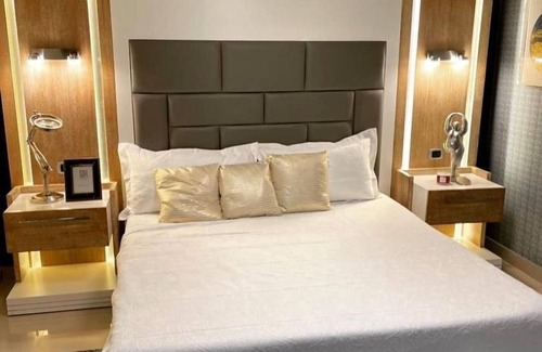 Laguna Salada Hotel | El Paso Hotel