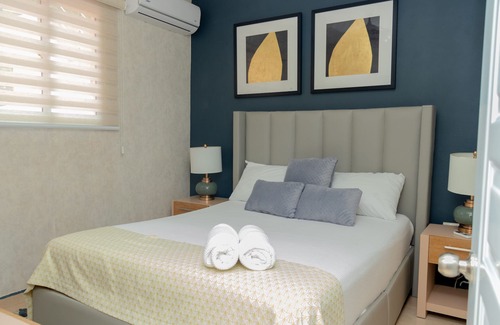 Laguna Salada Hotel | El Paso Hotel