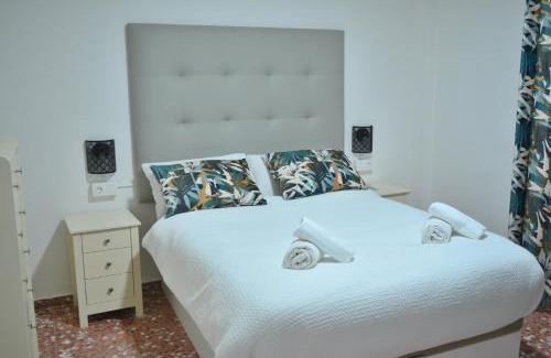 Campoamor Apartamento | El patio de Amparo, 120m2, Plaza de Toros a 700m
