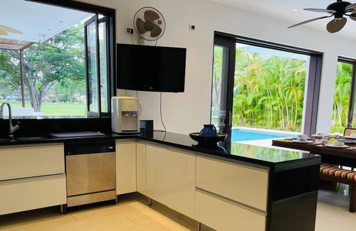 Girardot Villa | ★Casa Vacacional de Lujo en El Peñón, Girardot★
