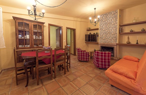 Huetor Santillan Casa | CASA EL PINSAPO/CASERÍO DEL COLMENAR