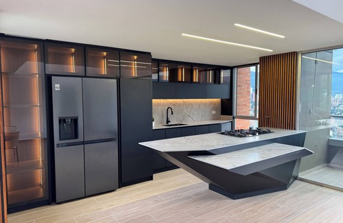 Buenos Aires Apartamento | El Poblado Luxury 2 story Penthouse 4BR amazing, spacious with Breathtaking View