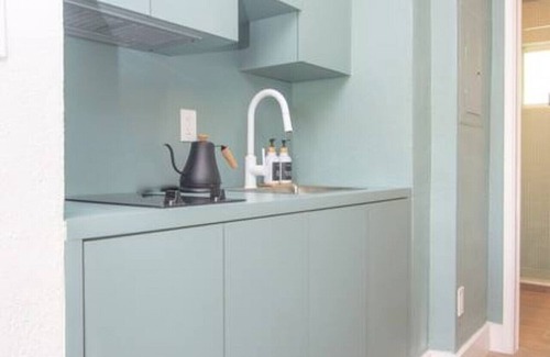 El Portal Apartamento | El Portal #4 · Stylish One Bedroom Apartment in El Portal #4