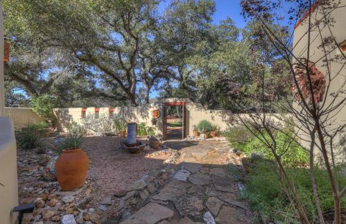 Driftwood Casa | El Ranchito on 578 Acres