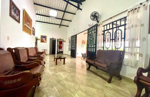 Restrepo Casa | El Rancho de Willy Piscina juegos y BBQ
