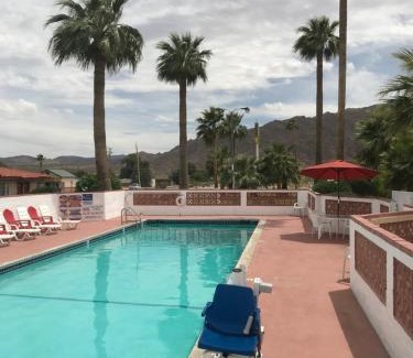 Twentynine Palms Hotel | El Rancho Dolores at JT National Park