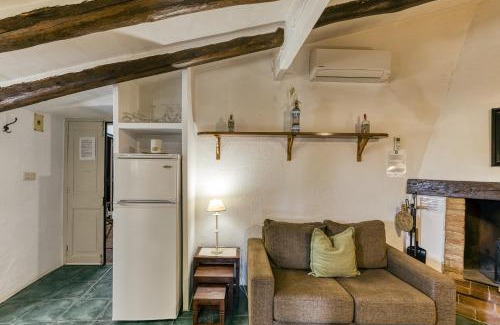 Llampaies Casa | El Rebost Rural de Can Gat Vell