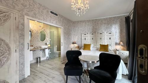 Santa Cruz Hotel | El Rey Moro Hotel Boutique
