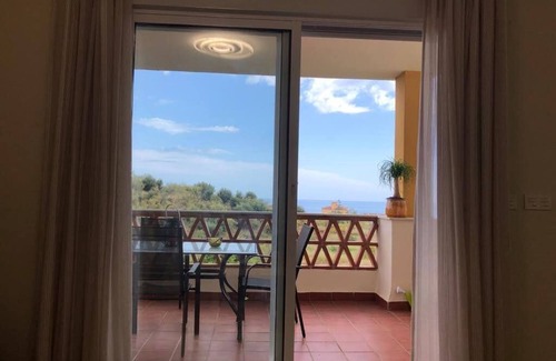 Torre de Benagalbon Apartamento | Vistas al mar