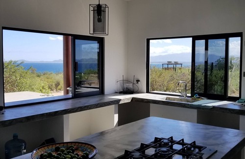 La Ventana Casa | El Sargento BCS, La Ventana: Amazing private home 3 Bdrms/3 bthrms with pool.
