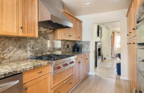 El Segundo Casa | El Segundo Beach 5B4b Home, POOL Hot Tub, BEACHES, Local Town!