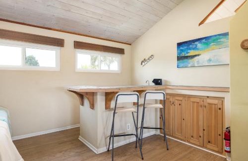 El Segundo Casa | El Segundo Beach 5B4b Home, POOL Hot Tub, BEACHES, Local Town!