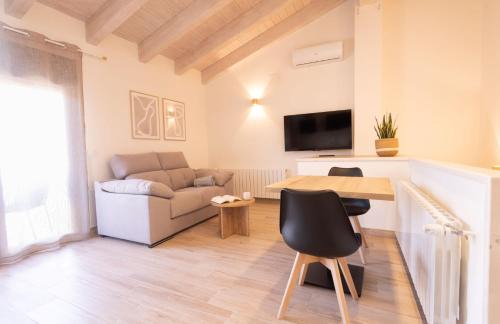 Beceite Apartamento | El sueño del Búho 6. Ático con chimena