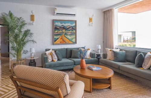 Nerul Apartamento | El Volar 2BHK Luxury Apartments 10 Minutes from Candolim Beach with Big common Pool, Fully Equipped Kitchen, 24x7 Security, Wifi