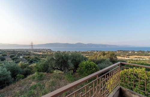 Aigialeia Casa | Elaia Retreat by Greece Apartments