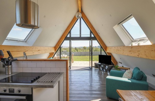 Llanyre Cabaña | ELAN VALLEY WELSH - THE SHEEPFOLD, pet friendly in Llandrindod Wells