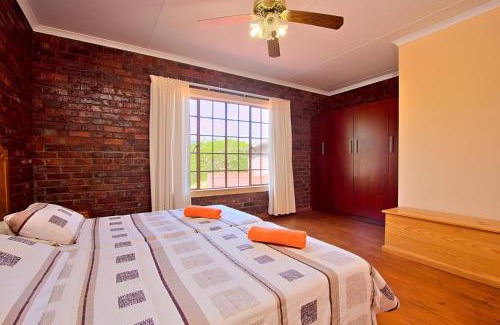 Waterval Boven Otro | Elangeni Holiday Resort