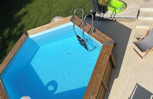 Donja Stubica Casa | Elbe Holiday in Croatia... cozy house with pool and piano