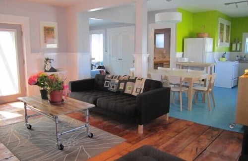 Elberta Casa | Elberta / Frankfort, Vistas al agua, cerca de la playa, capacidad para 8, $ 1300 / wk