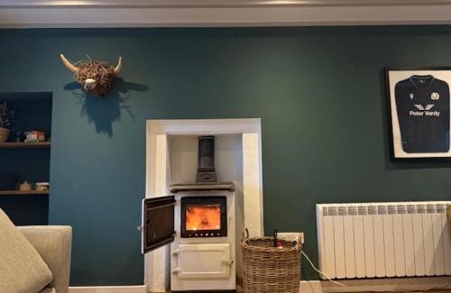 Corrie Casa | Eldon Cottage