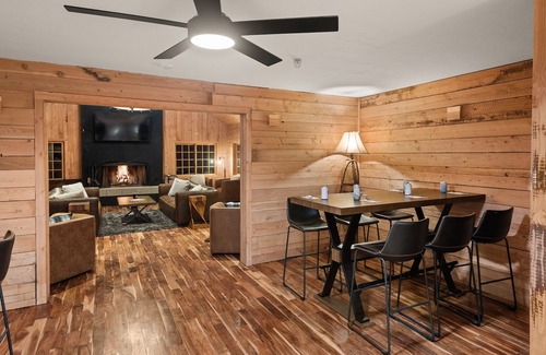 Paonia Cabina | Electric Mountain Lodge: Remodeled/Views/Restaurant/Bar/Events/Snowmobiles | 3