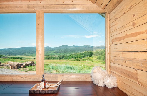 Paonia Cabina | Electric Mountain Lodge: Remodeled/Views/Restaurant/Bar/Events/Snowmobiles | 3