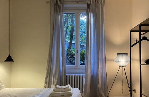 San Fermo della Battaglia Apartamento | elegant apartment in the heart of the Spina Verde 5 minutes from Como