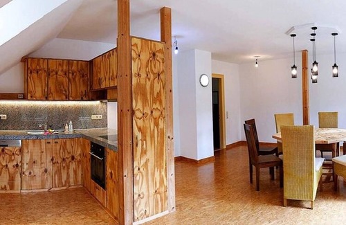 Grossschirma Apartamento | Elegancia en Rotschönberg