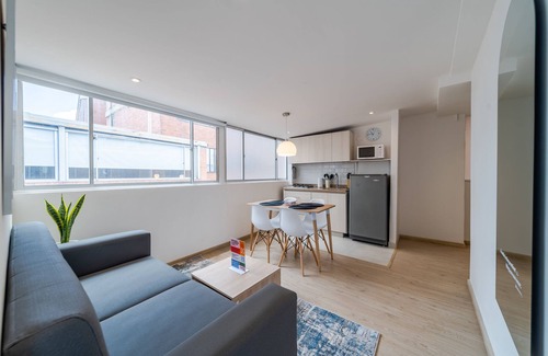 Financial District Apartamento | Elegance in the Heart of Chapinero