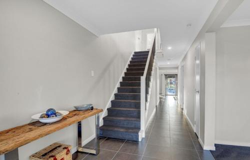 Banksia Beach Casa | Elegance on Callisia