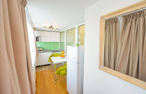 Bucharest City-Centre Apartamento | Elegance Studio - Cismigiu Gardens - Flat Tv - Free Wifi - Panoramic View