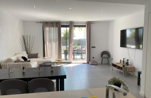 Vilanova I la Geltru Villa | Elegancia y confort en Casa Moncerrat