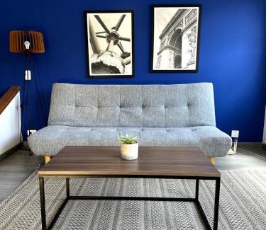 Chico Reservado Apartamento | Elegant 1-Bedroom Duplex in Parque 93