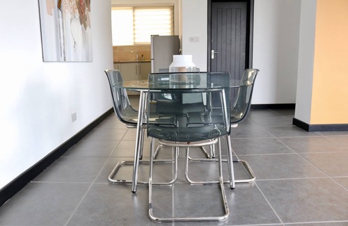 North Ridge Apartamento | Elegante apartamento de 1 dormitorio en Osu-Royal Delight
