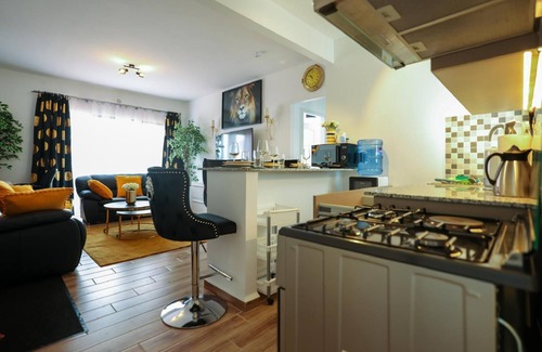 Ruiru Apartamento | Elegant 2-bedroom apartment in enchanting Tatu Citywith fitness,swimming pool