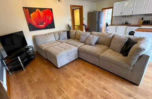 Gilmerton Chalet De Esquí | Elegant 2 Bedroom Chalet