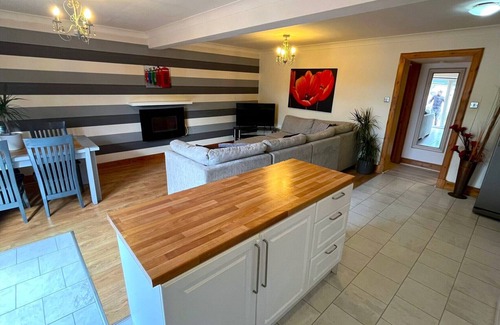 Gilmerton Chalet De Esquí | Elegant 2 Bedroom Chalet