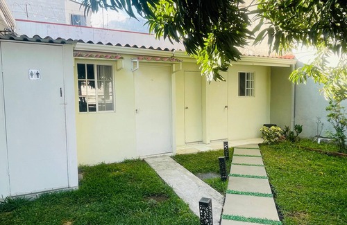 San Salvador Casa | Elegant 2 Bedroom Apartment in Upscale Escalon