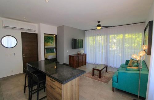 Akumal Apartamento | Elegant 2BR Home in Sirenis with Pool BBQ Pkng close to the Beach