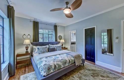 Myers Park Casa | Elegant 2BR with Covered Patio